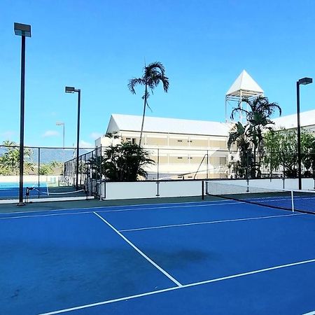 Cairns Luxury Seafront Apartment Екстериор снимка