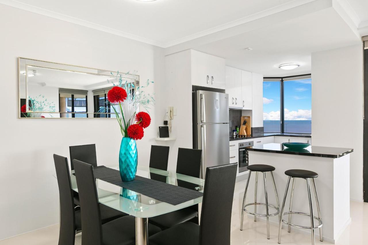 Cairns Luxury Seafront Apartment Екстериор снимка