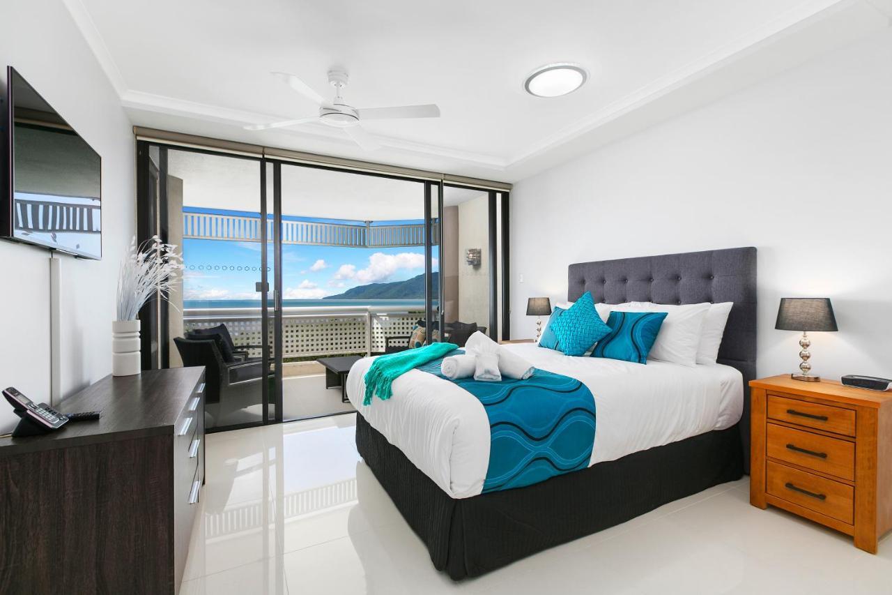 Cairns Luxury Seafront Apartment Екстериор снимка